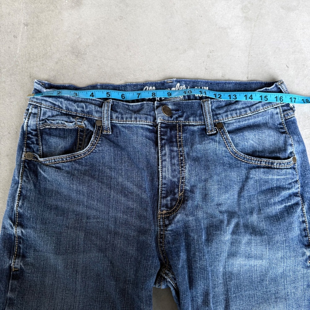 Wrangler Retro Slim Boot Men 33x34 Medium Wash Stretch Denim Jeans WLT77LY - Picture 7 of 12